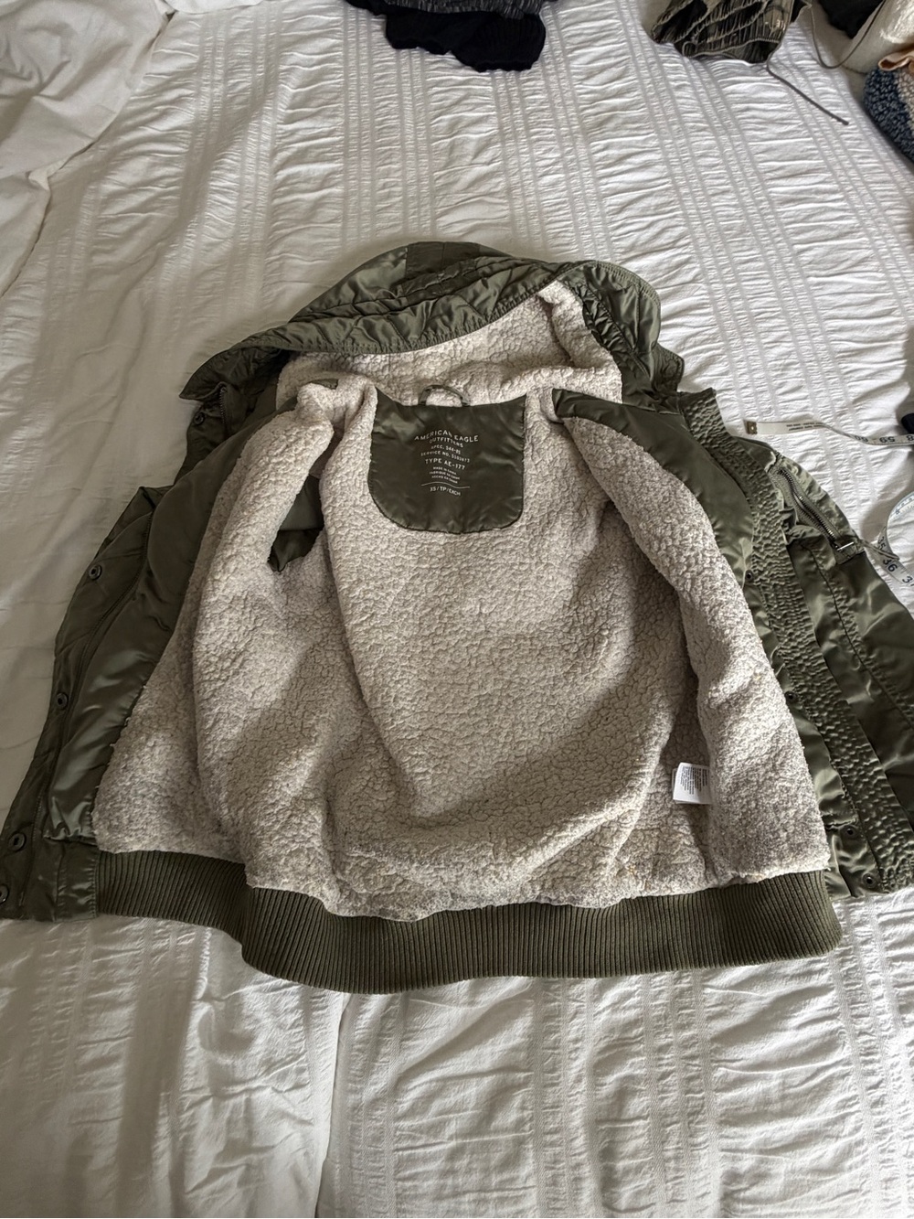 American Eagle Outfitters AE-177 Satin Bomber Jacket XS Green - Picture 5 of 10